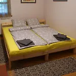 Vendeghaz A Csabay Kuriahoz בית הארחה