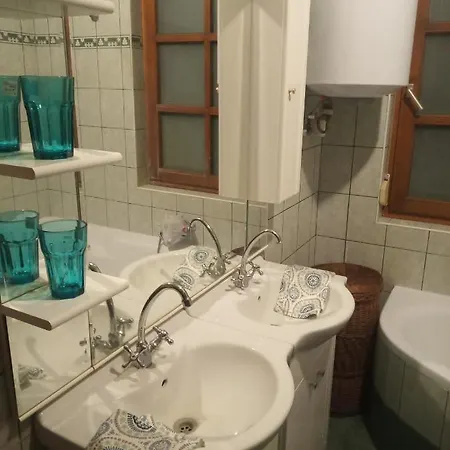 Konukevi Vendeghaz A Csabay Kuriahoz