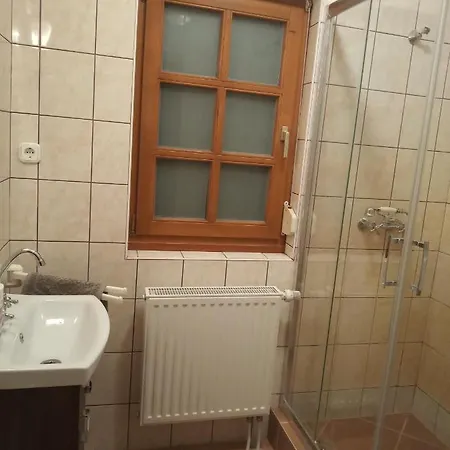 Konukevi Vendeghaz A Csabay Kuriahoz 4*