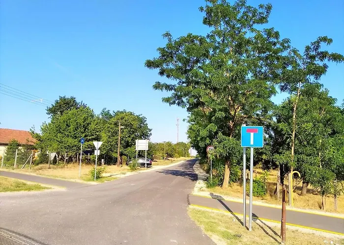 Vendeghaz A Csabay Kuriahoz Penzion 4*