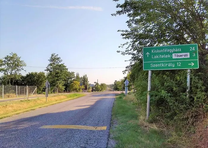 Vendeghaz A Csabay Kuriahoz Penzion 4*