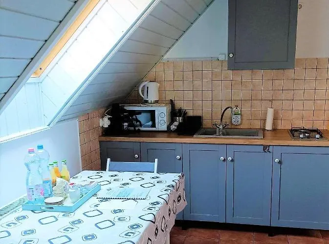 Vendeghaz A Csabay Kuriahoz Lakitelek